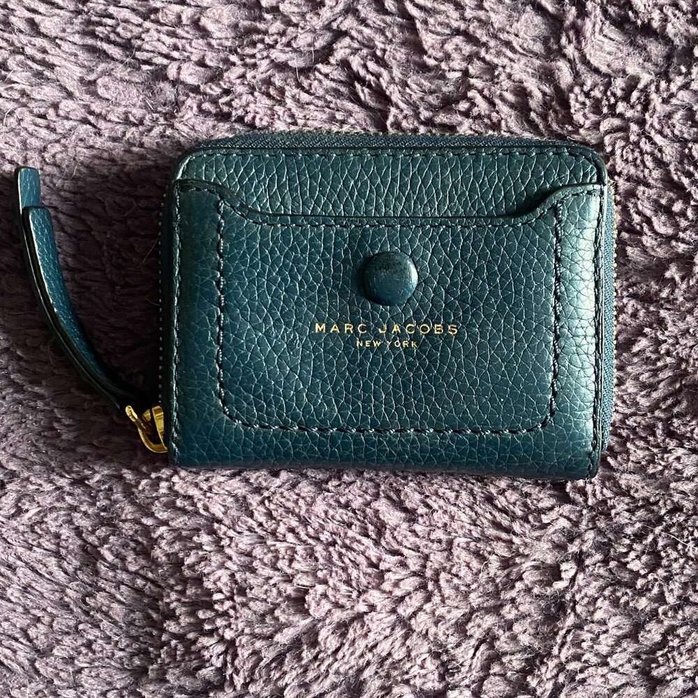 Like New MARC JACOBS Empire City Leather Wallet - Navy Blue w/Gold Zip + Stamp